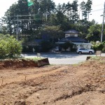 道路からの入口方向を撮影。